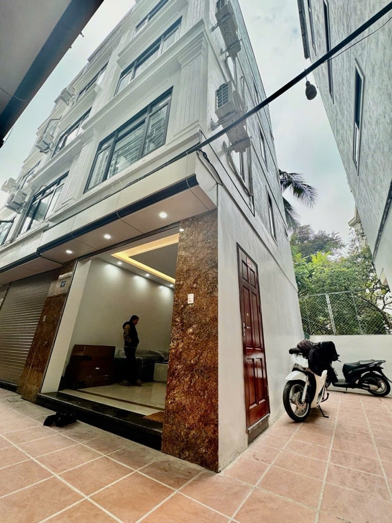 LÔ GÓC ĐẸP TẠI QUẬN BẮC TỪ LIÊM 35M X 5T, MT 4M, Ô TÔ, FULL NT XỊN SÒ HƠN 6 TỶ